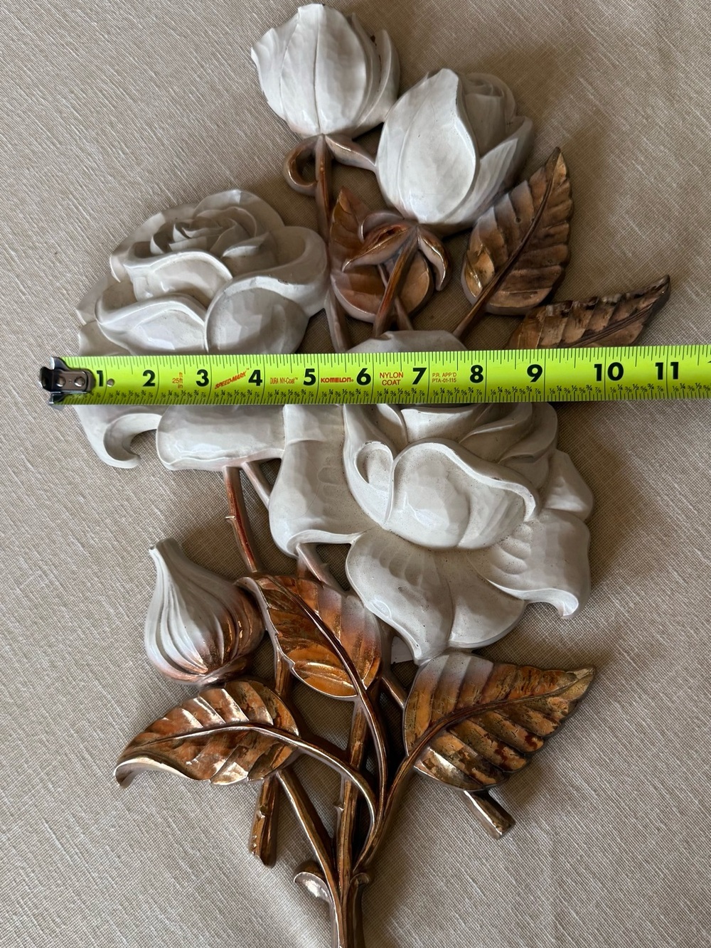 Syroco Roses Flower 3D Wall Hanging - Picture 2 of 8